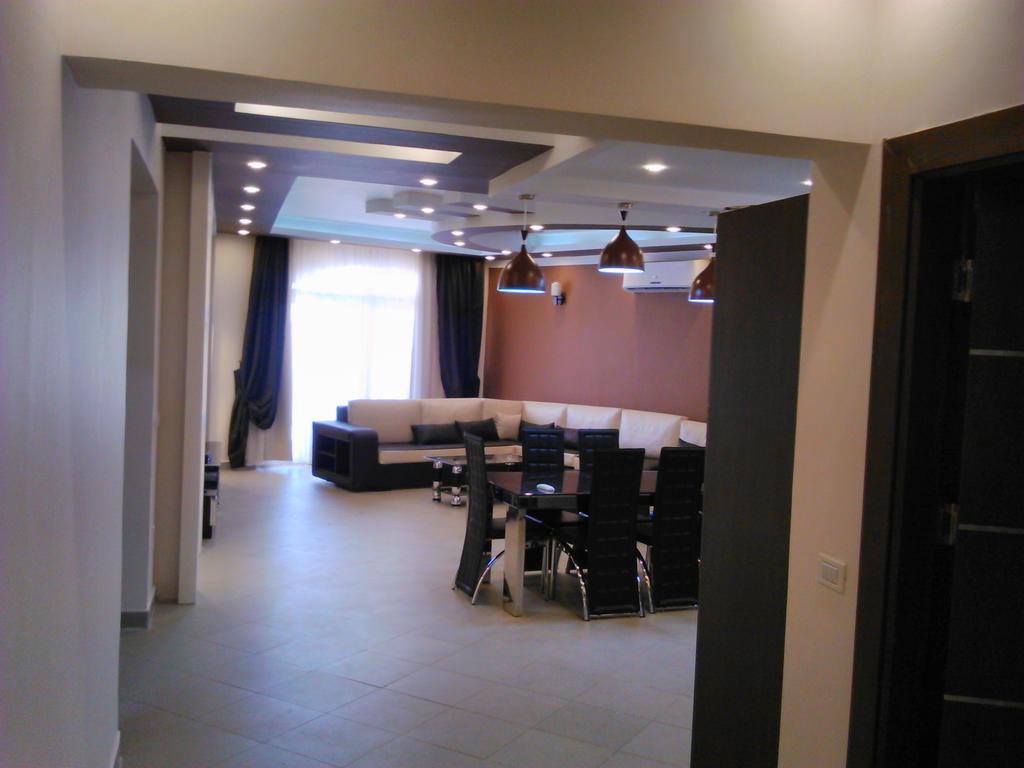Three-Bedroom Apartment At Louly Beach Resort Ain Sukhna Quarto foto